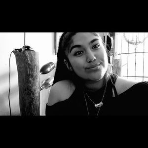 Meet your Posher, Daniela